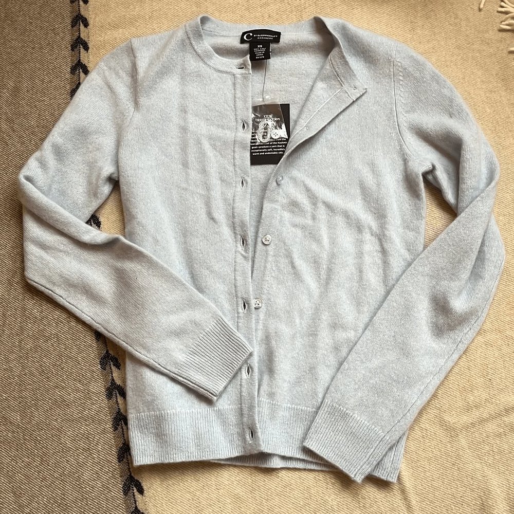 NEW 100% Cashmere Button Down Long Sleeved Cardigan